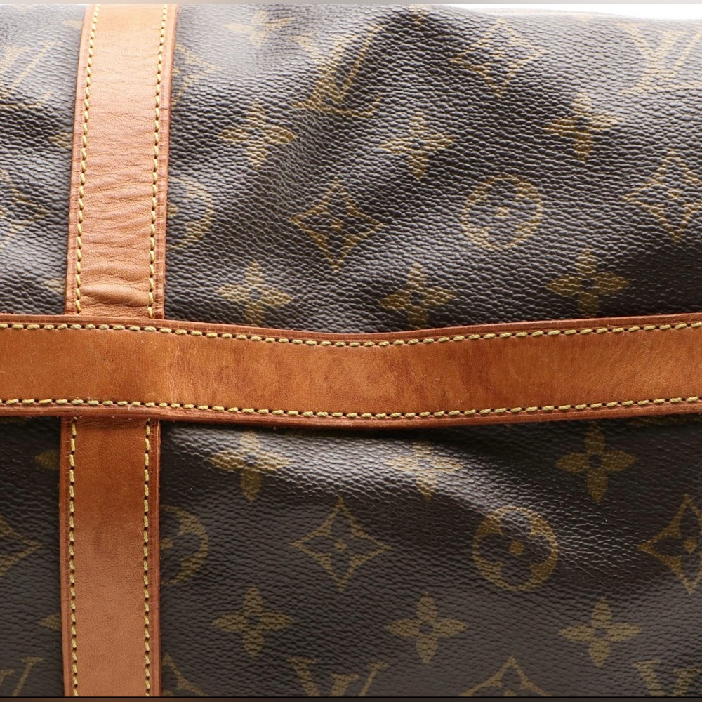 Louis Vuitton Sac Souple in Monogram Canvas and Leather - Picture 10 of 10